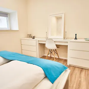  Apartment Mmm |